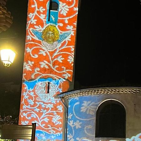 Appartamento À deux pas du Palais des Festivals , deux pièces dans le bas du quartier historique du Suquet à Cannes Esterno foto