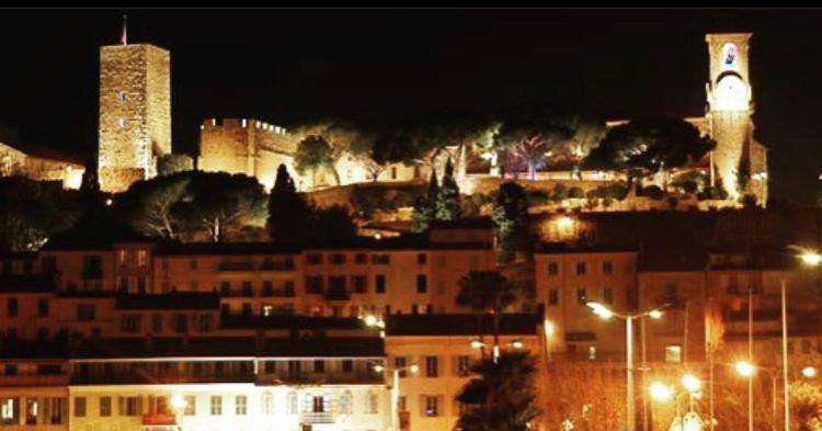 Appartamento À deux pas du Palais des Festivals , deux pièces dans le bas du quartier historique du Suquet à Cannes Esterno foto