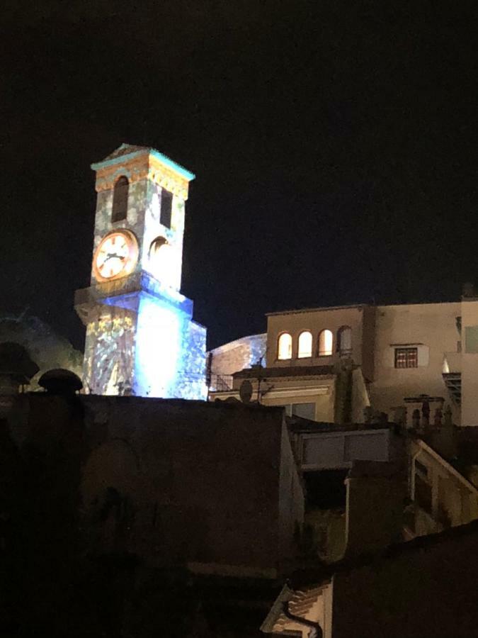 Appartamento À deux pas du Palais des Festivals , deux pièces dans le bas du quartier historique du Suquet à Cannes Esterno foto